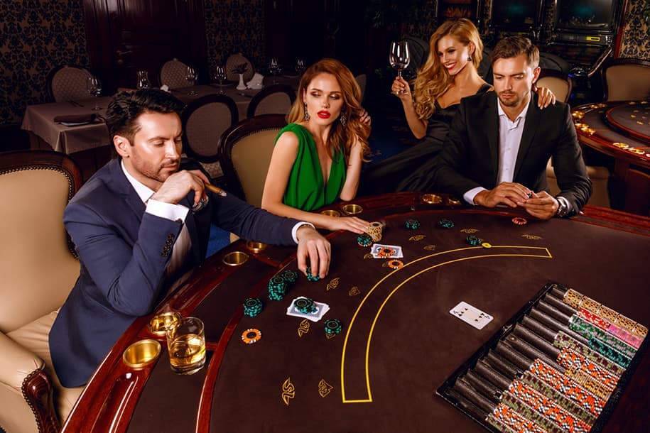 CASINO168 เดิมพันคาสิโนออนไลน์ได้ทุกที่ ผ่านมือถือและคอมพิวเตอร์
